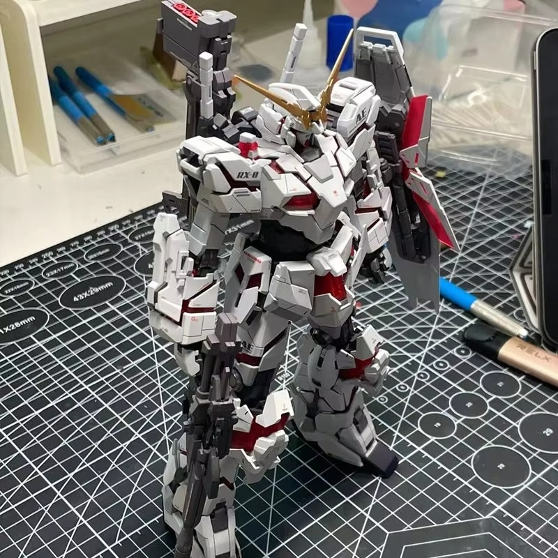 Na Stanie Hg 1/144 Rx-0 Unicor – Bandai Gundam Rg recenzja i cena